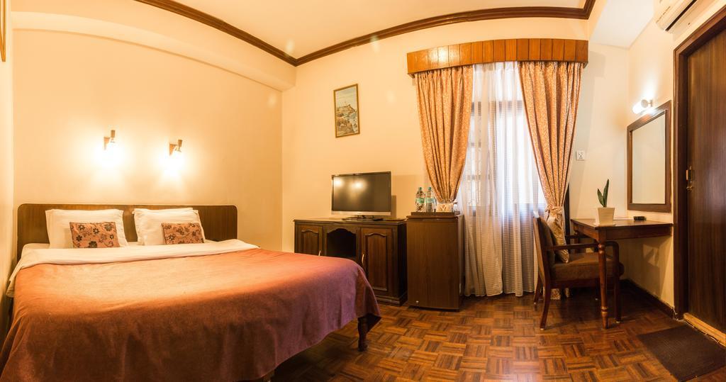 Hotel Excelsior Katmandu Kültér fotó