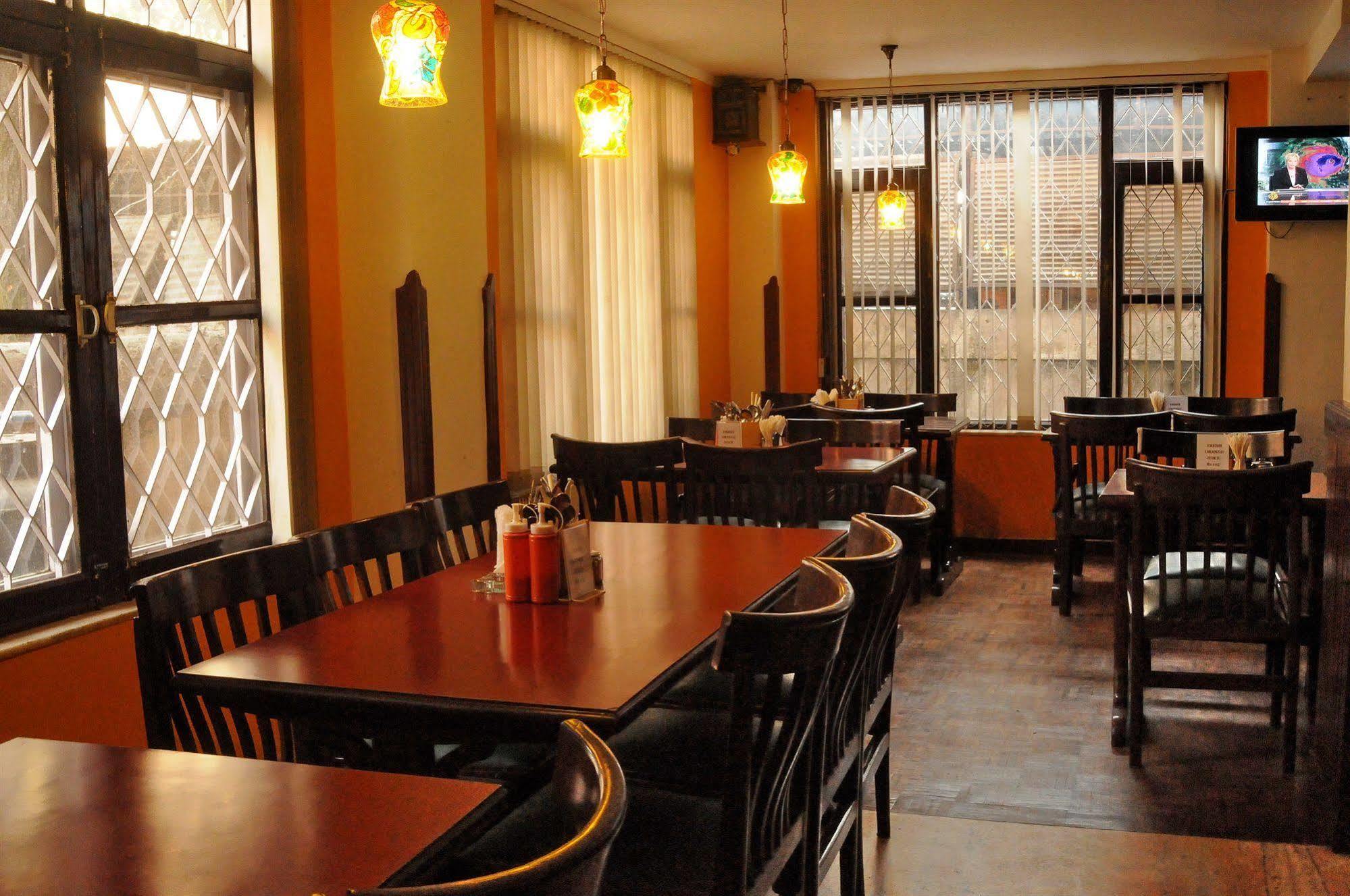 Hotel Excelsior Katmandu Kültér fotó